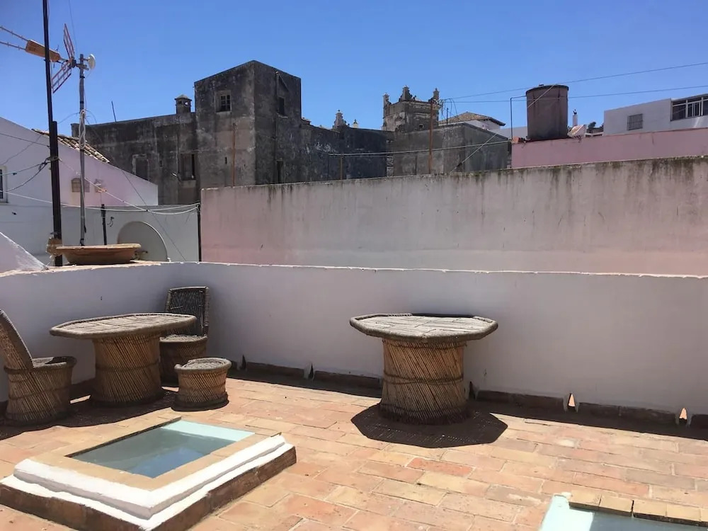House With 3 Bedrooms in Tarifa, With Wonderful City View, Furnished Terrace and Wifi Near the Beach