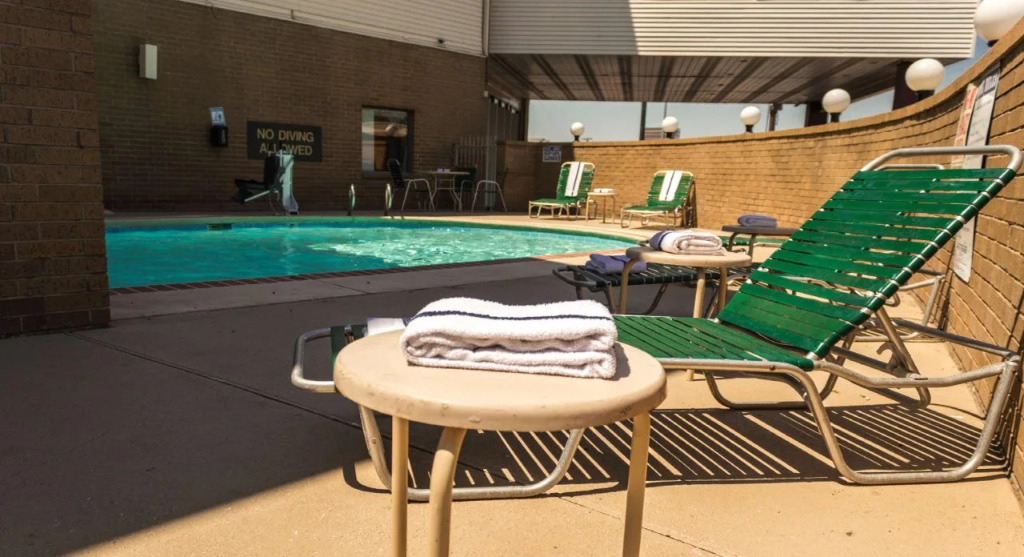 Red Roof Inn Tulsa