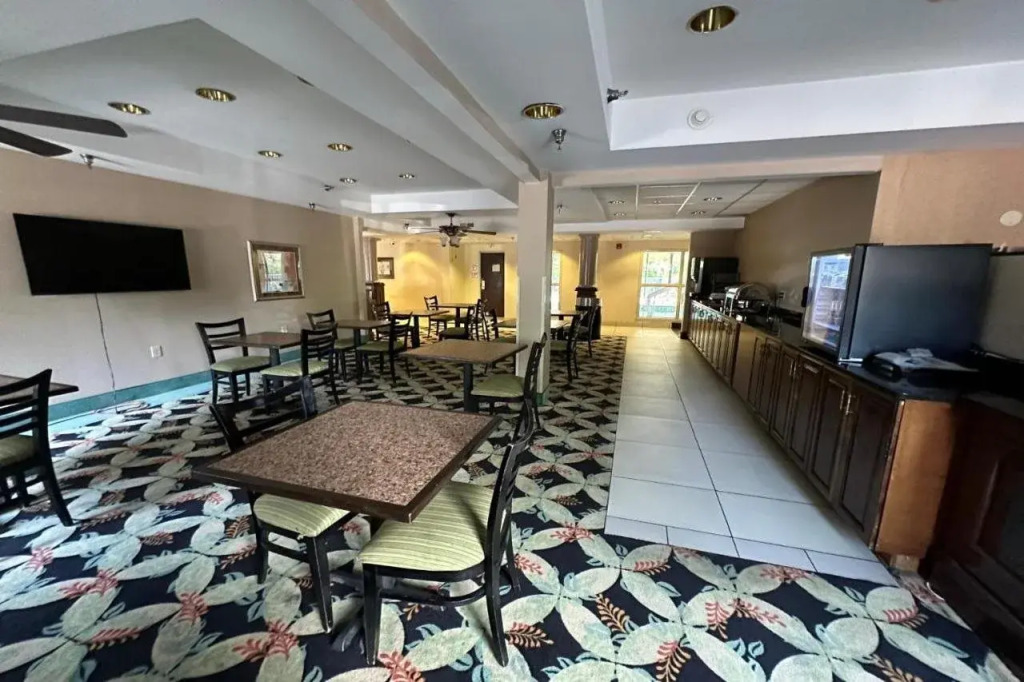 Country Inn & Suites by Radisson, Murrells Inlet, SC