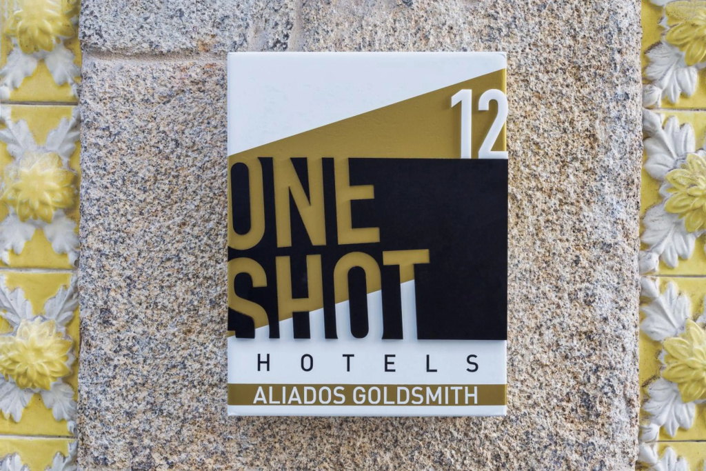 One Shot Aliados Goldsmith