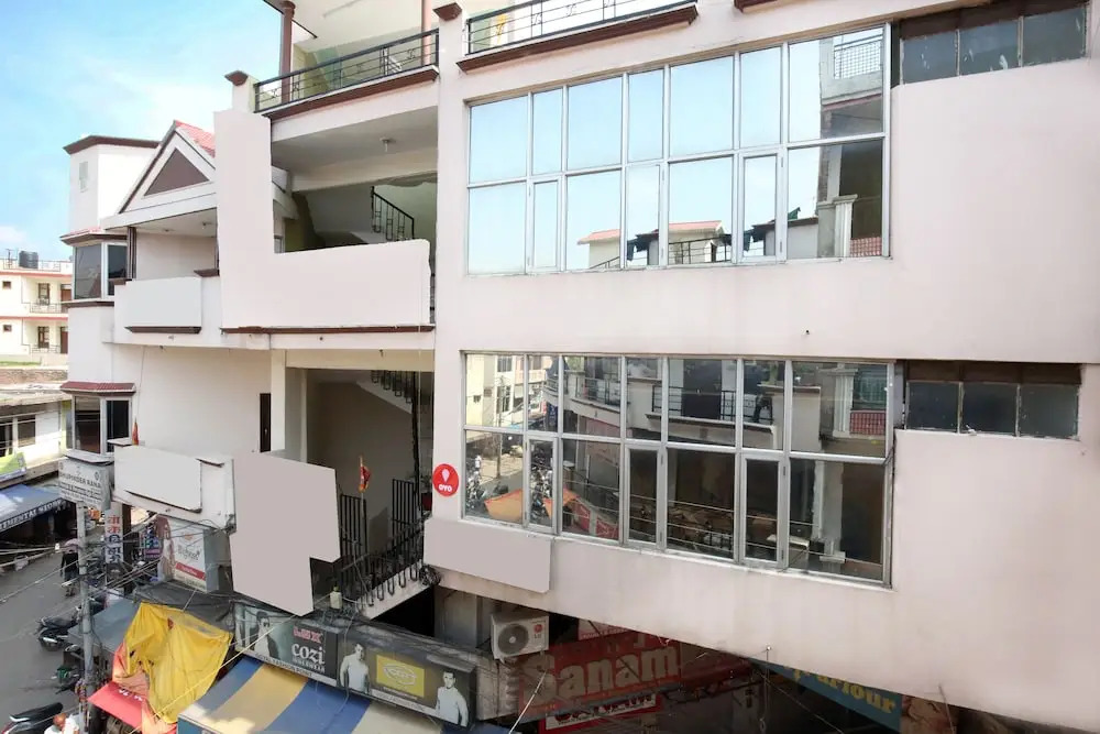 OYO 5853 Hotel Shingar Regency
