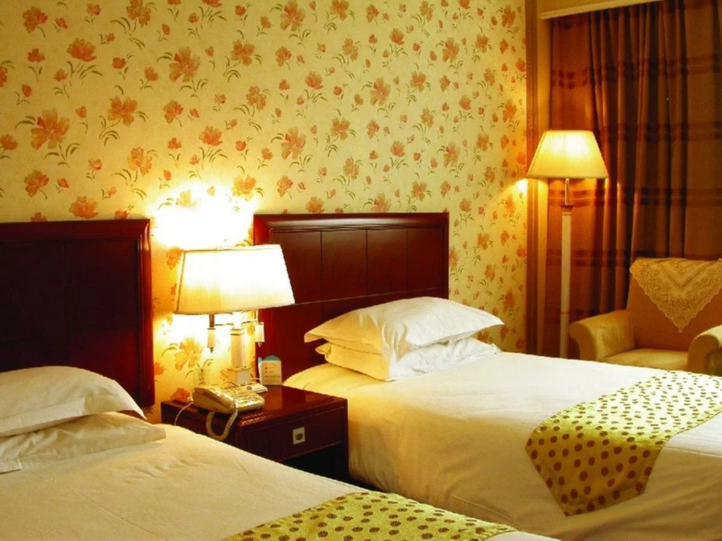 Suzhou Overseas Chinese Hotel