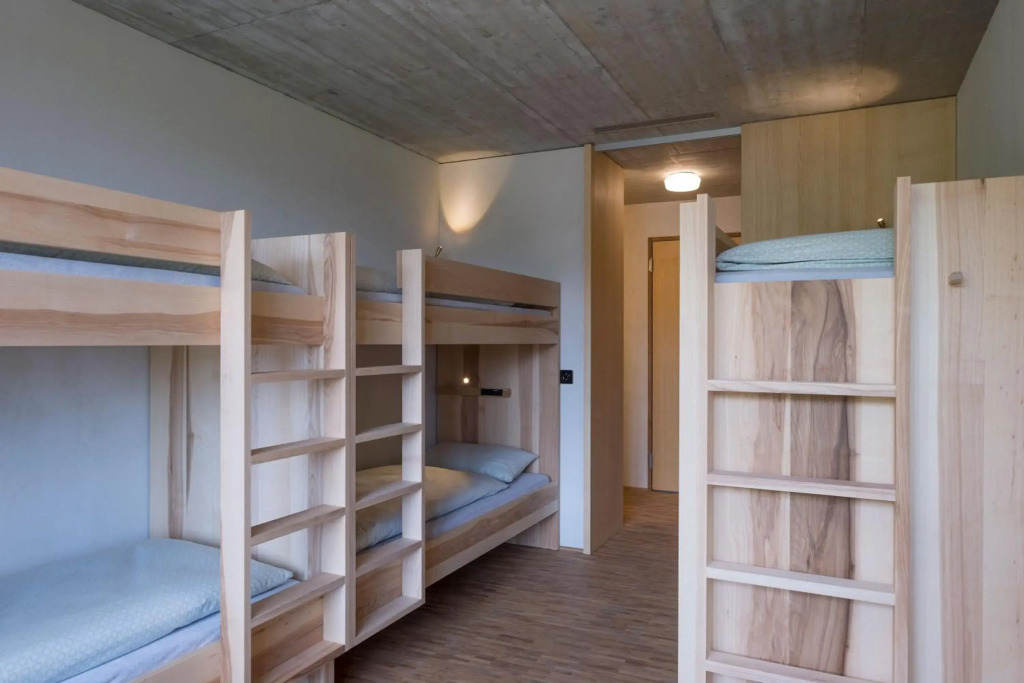 Saanen Gstaad Youth Hostel