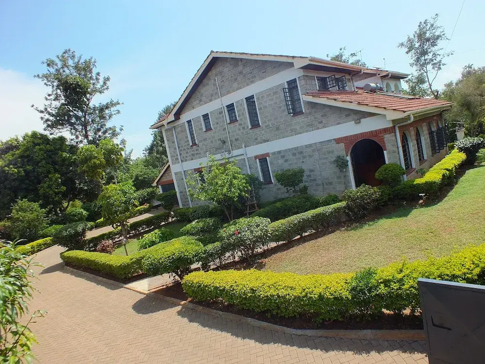 Family Nest Guest House