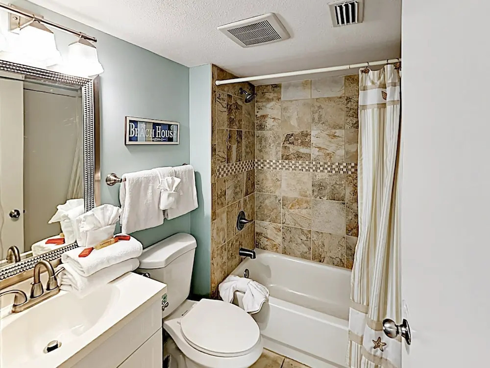 Beachfront With Indoor/outdoor Pool 2 Bedroom Condo