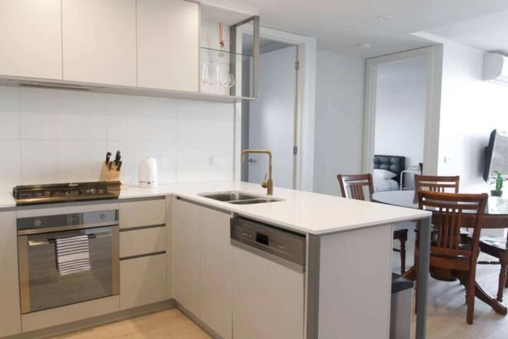 New Spacious 2 Bedroom With Gorgeous City Views