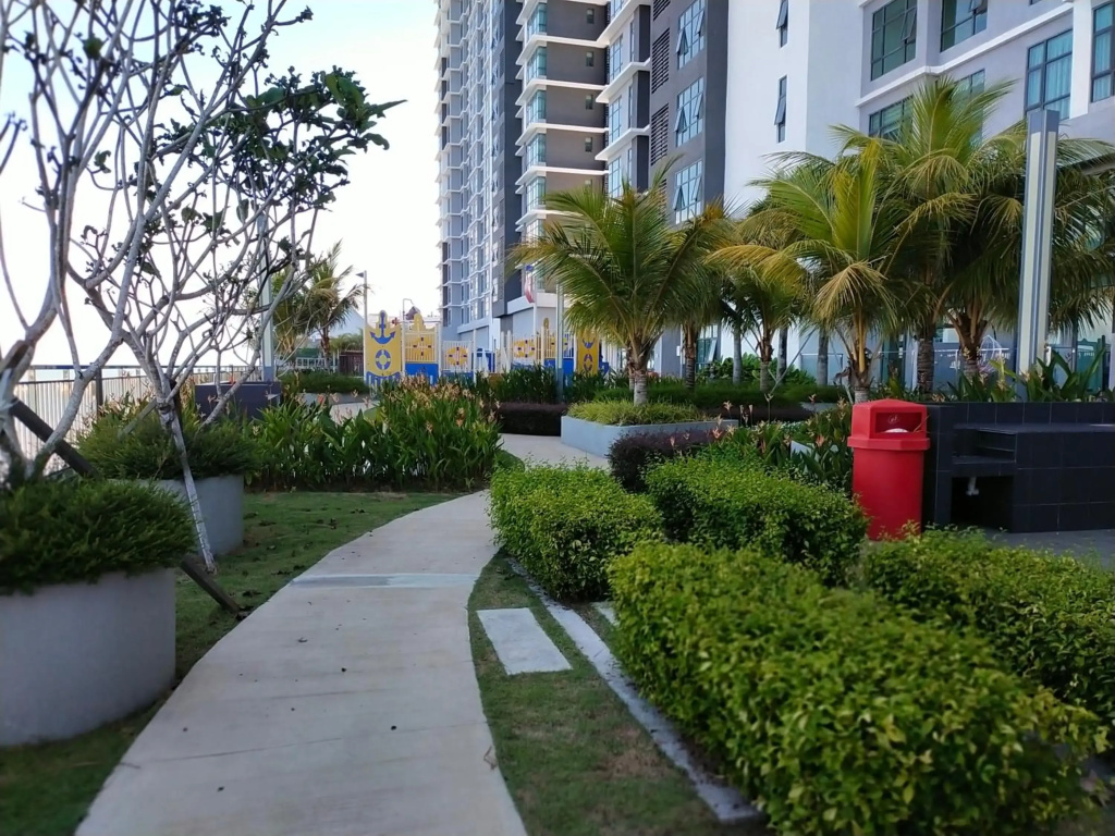 ZilleVille Studio Suite Seaview With Balcony at Imperium Residence
