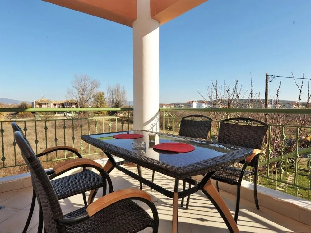 Fotinia Beach House 1st floor - Dionysiou Beac...
