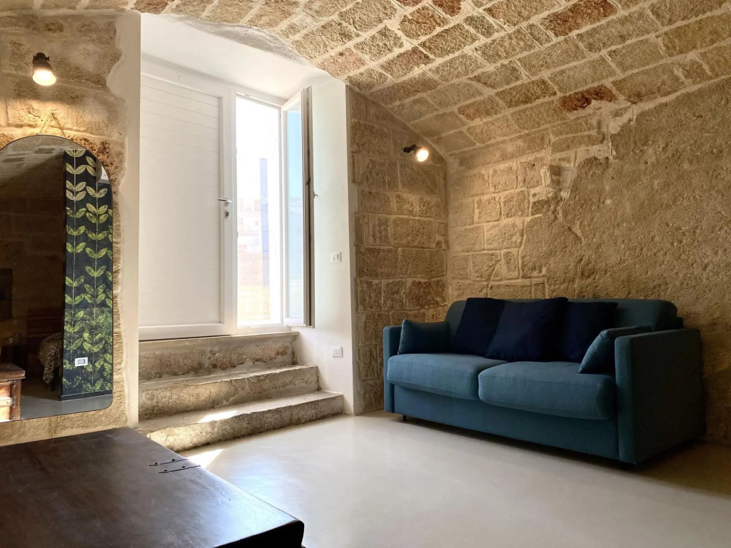 4 people, 1 bathroom, suitable for families, central location, sea view-Casa Luisa