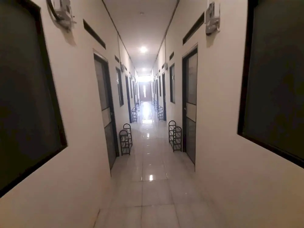 OYO 93274 Oren Home Bekasi