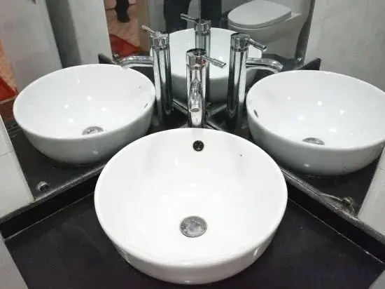Aidi Express Hotel (Gongyi Jianshe Road)