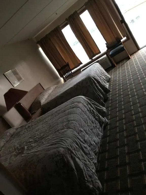 Park n Stay Inn