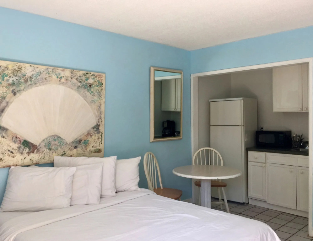 St Maurice Beach Inn