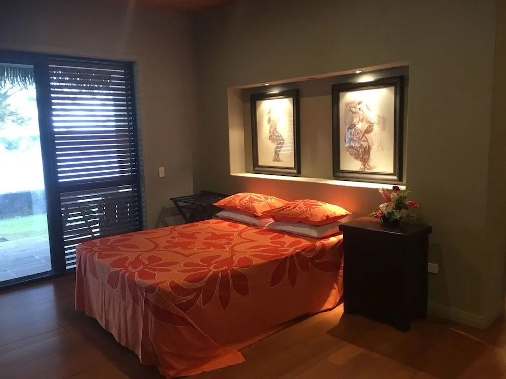 Mangaia Villas