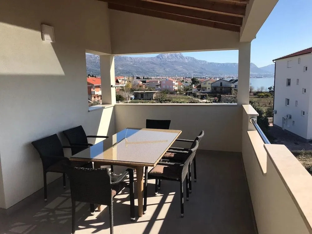 Apartment Andela