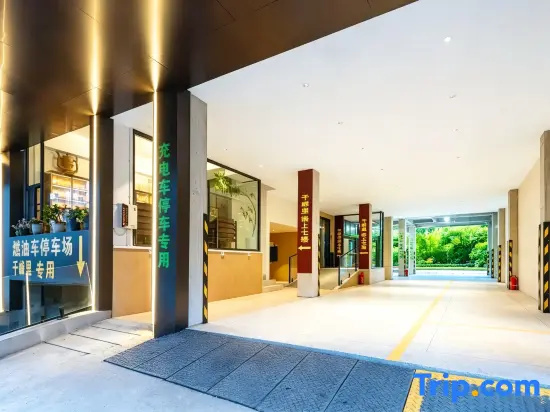 hidden hills hotel