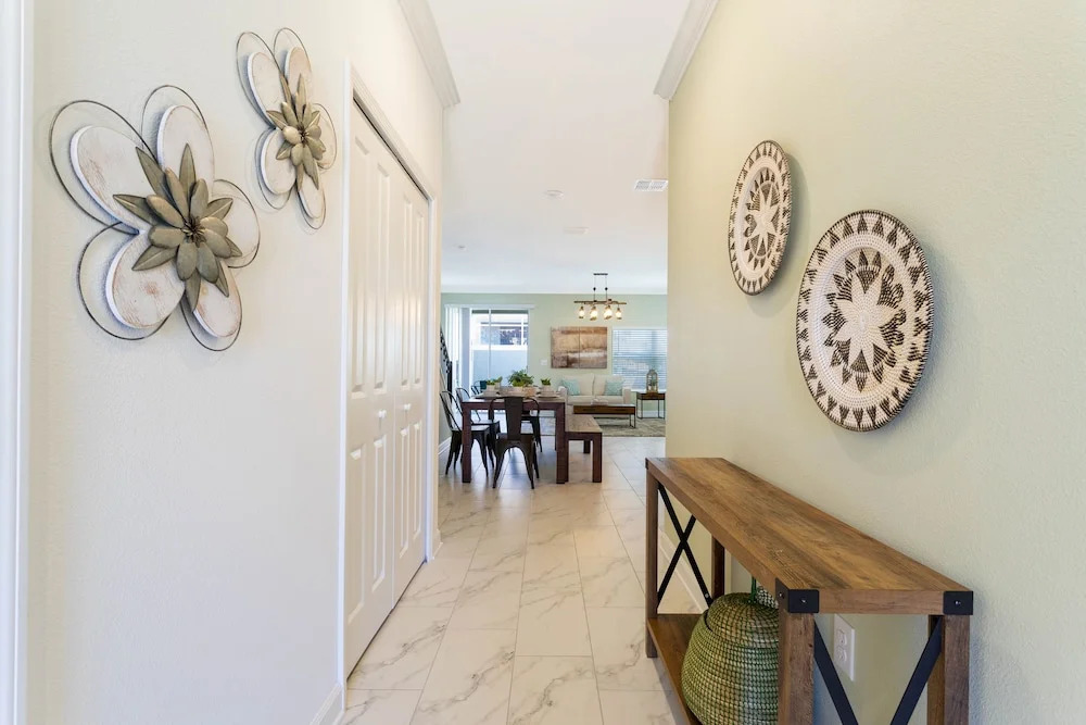 Gorgeous 5 Bd w/ Pool Close to Disney @ Champions Gate 948