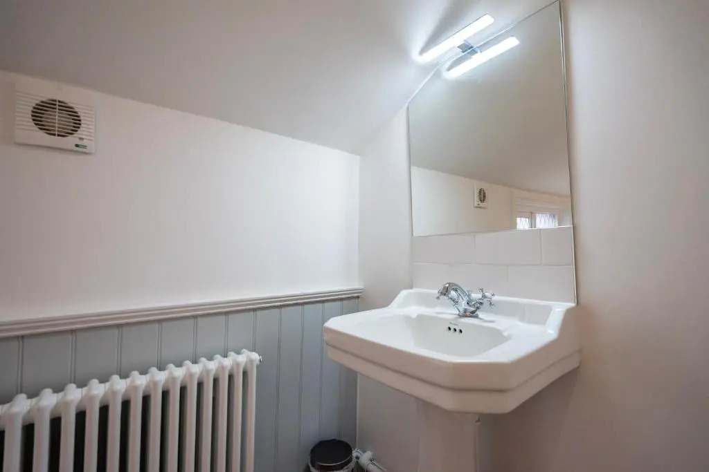 6 Monkbar Court