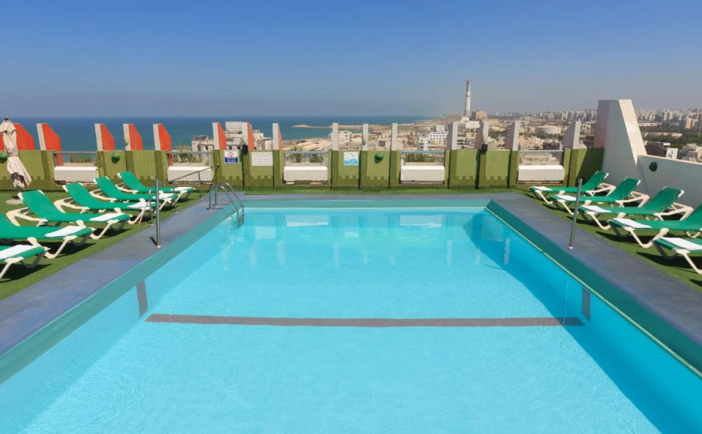 Grand Beach Hotel