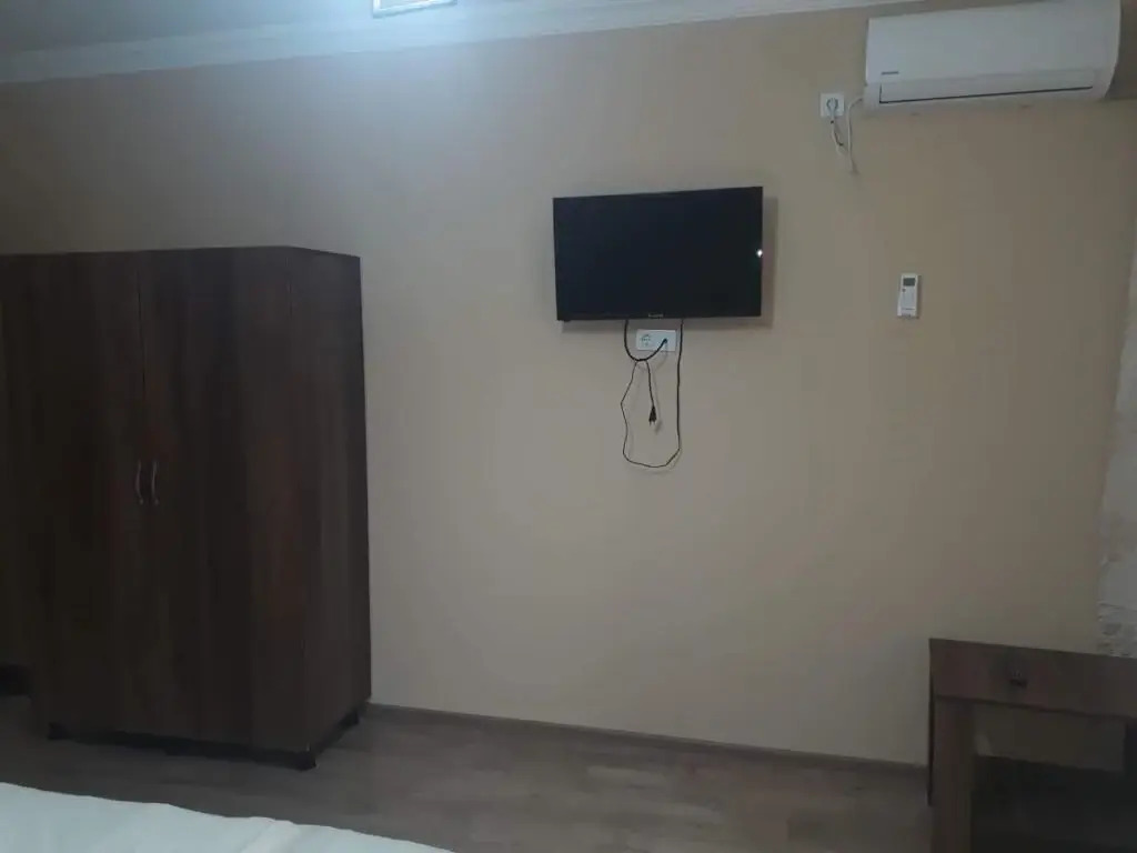 GUESTHOUSE254