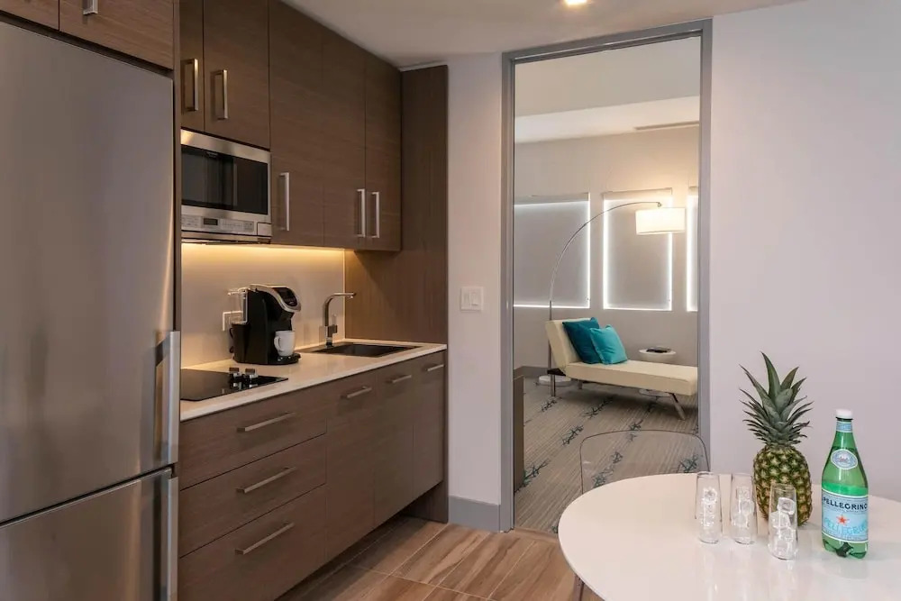 Marketplace Suites