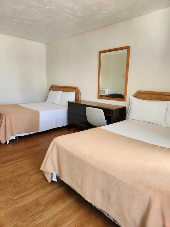 Chatham Motel