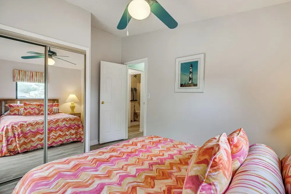 Harkers Island Getaway w/ Deck: Near Cape Lookout!
