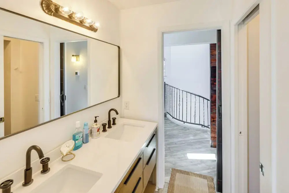 2 Mi to Lake Havasu & Dtwn: Home w/ Game Room!