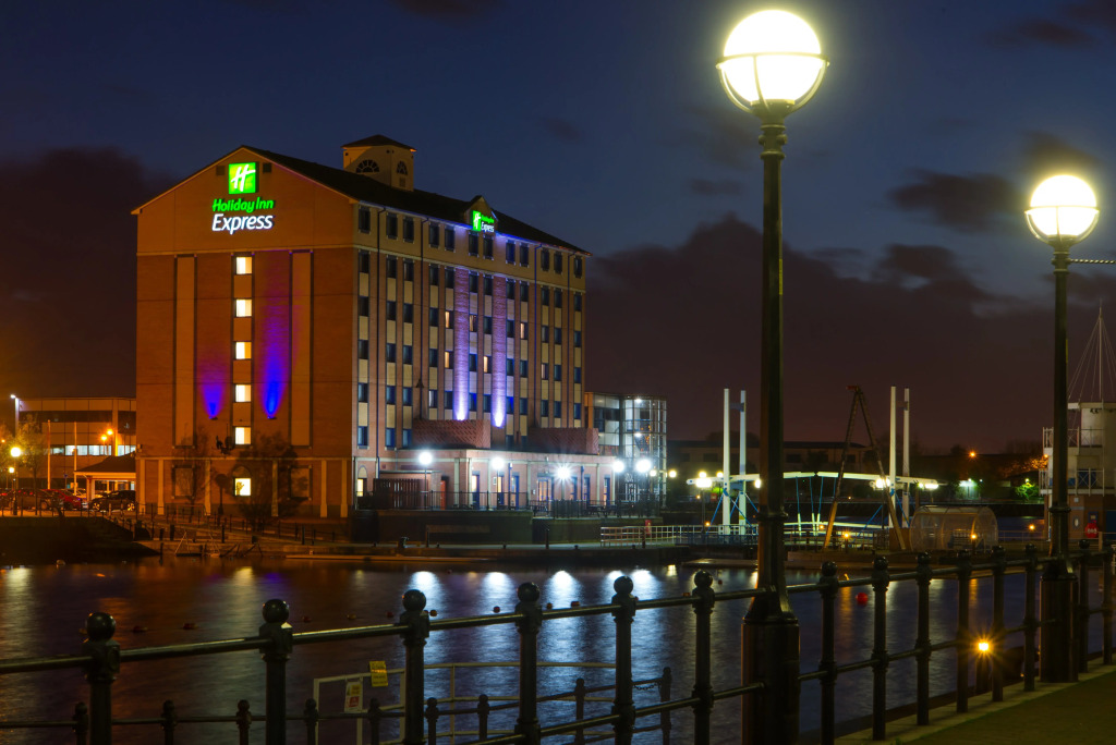 Holiday Inn Express Manchester - Salford Quays by IHG