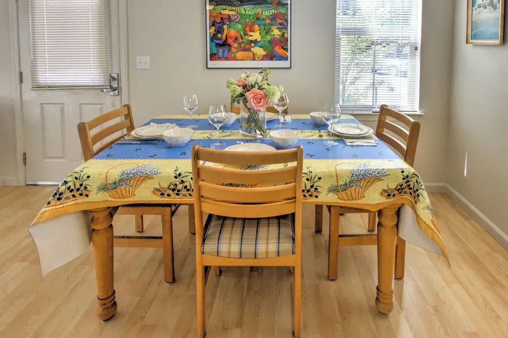 Serene Bungalow-style Home in Point Reyes Station!