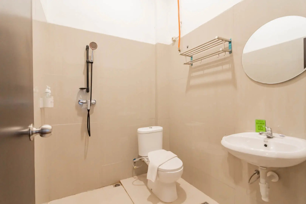 Urbanview Hotel Sagara Bogor