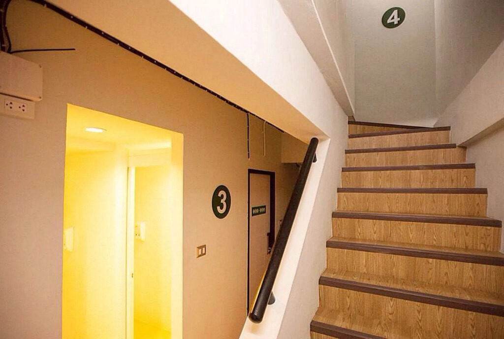 Micro Hostel