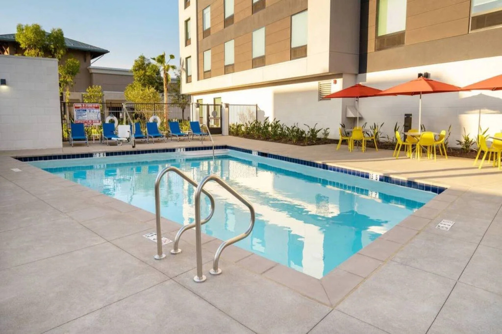 Home2 Suites by Hilton Corona