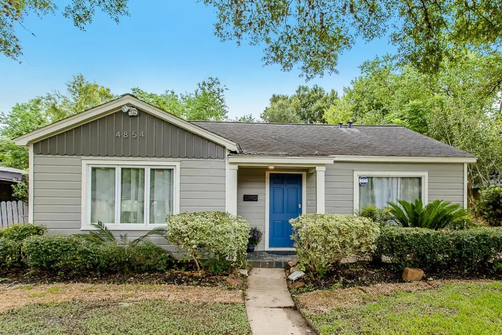 The Blue Door Bungalow - Luxury Home Downtown Houston