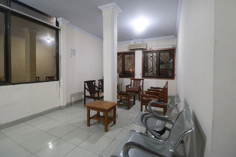 RedDoorz near Hermina Hospital Palembang
