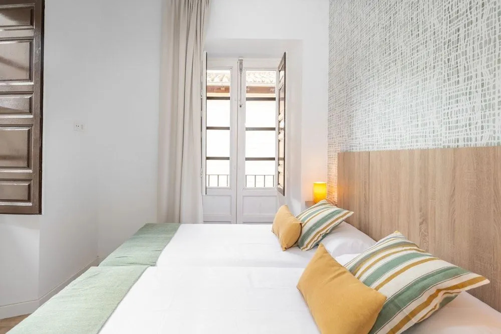 Apartamentos Luna Suites Palacio Dorita
