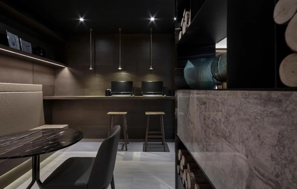 Harbour 10 Hotel