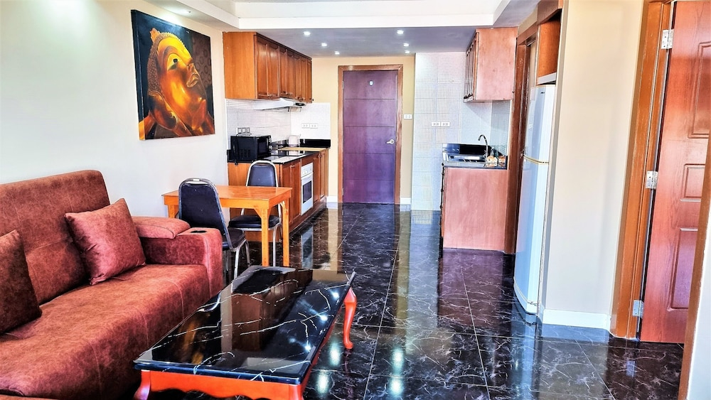 Spacious 2-bedroom Family Condo With Pool View 10th Floor, Angket Hip Residenc
