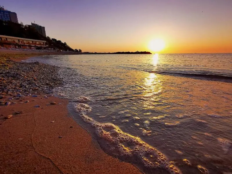 Phoenicia Blue View