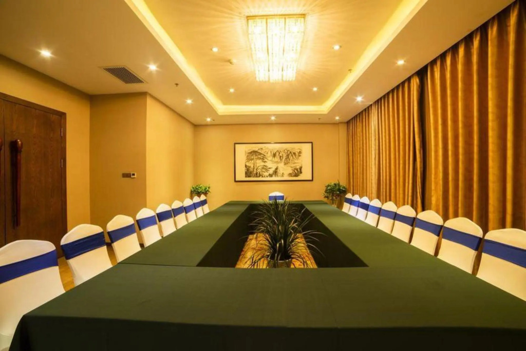 Tianyuan International Hot Spring Hotel