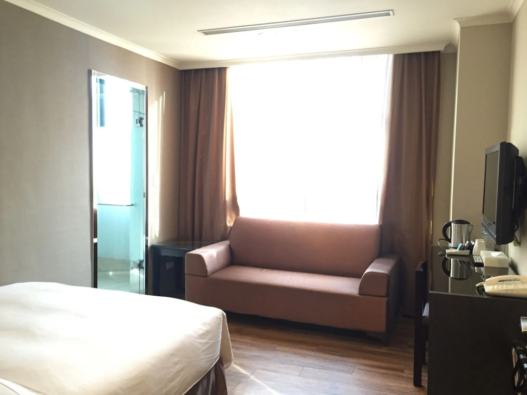 Garden hotel