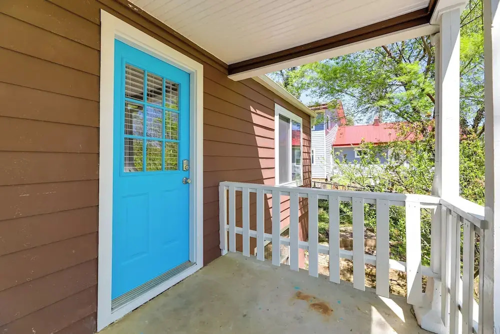 Fayetteville Retreat w/ Yard - Walk to Campus!