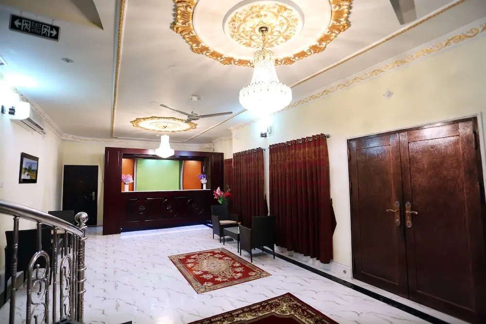 Novem Inn & Holidays