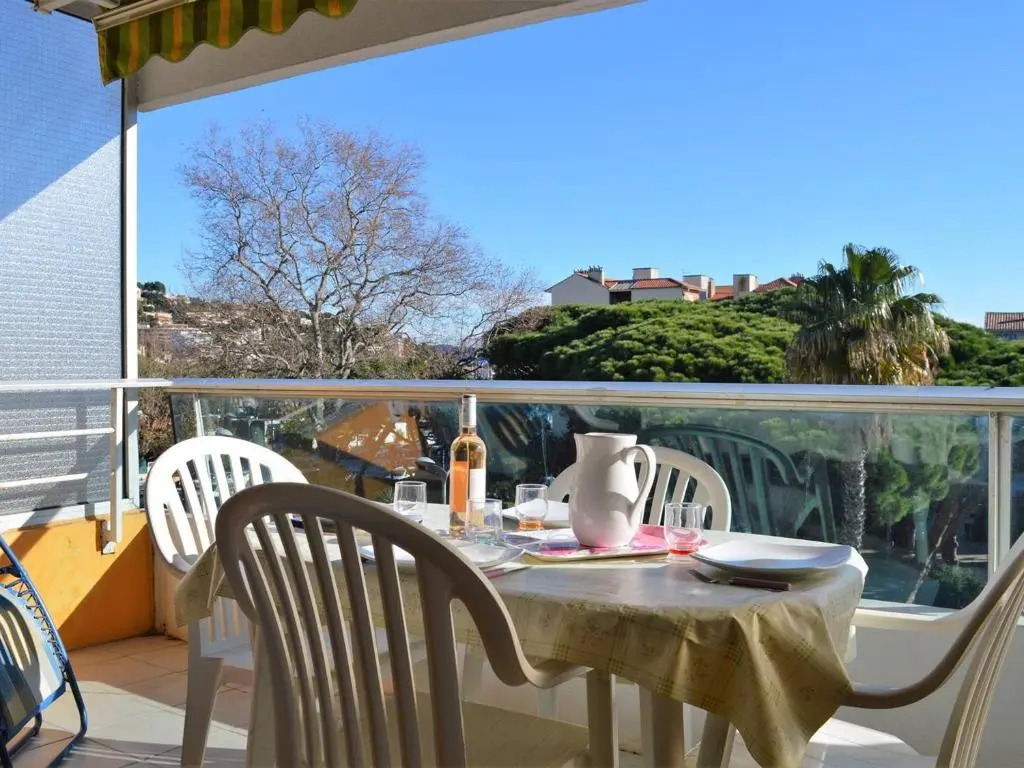 Appartement Le Lavandou, 2 pièces, 4 personnes - FR-1-251-297