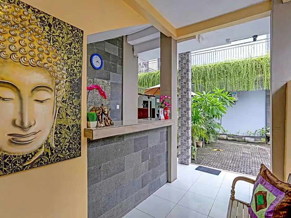 OYO 90155 Landuh Merta Residence