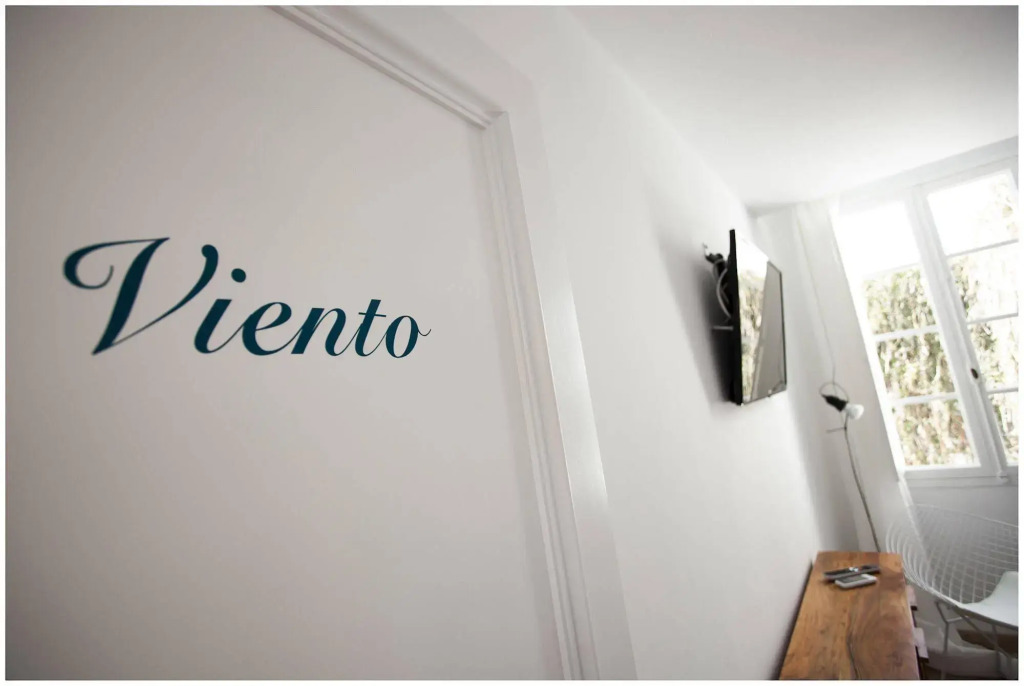 Cheap & Chic Hotel