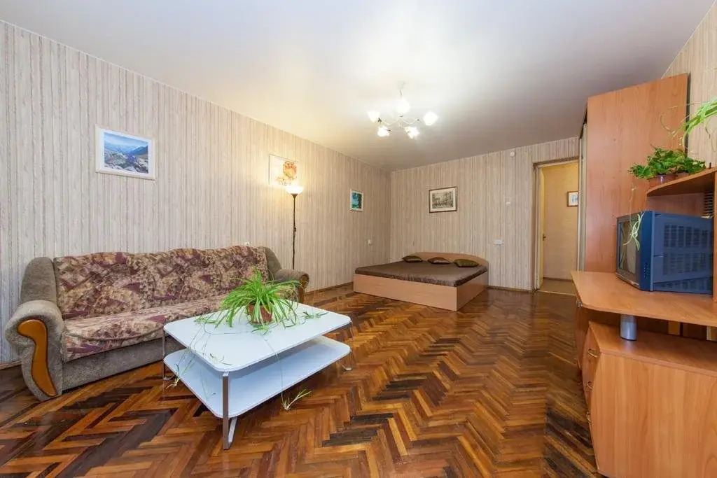 A-RENT On Naberezhnaya Griboedova