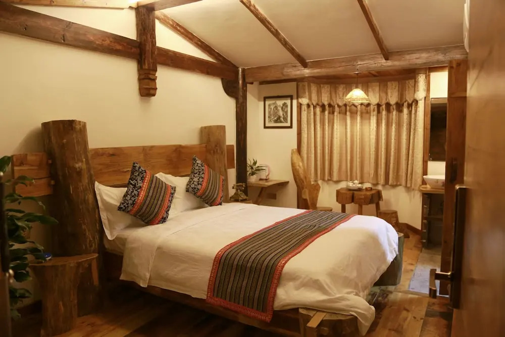 Xiangxi Cultural Inn in the Dream