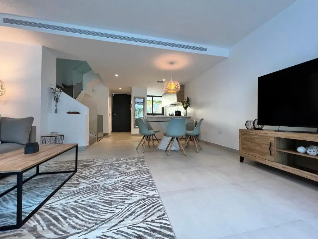 New 3 bed townhouse Estepona beachside