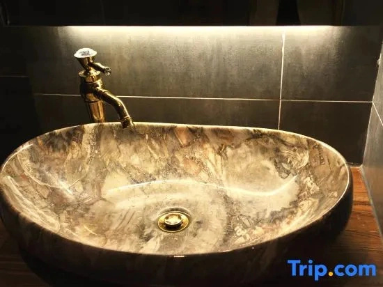 Yijiayi Hotel